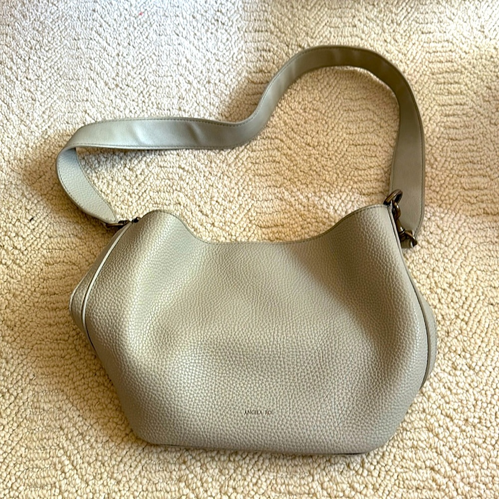 Angela Roi Luxury Vegan Leather Bucket Bag Light Gray